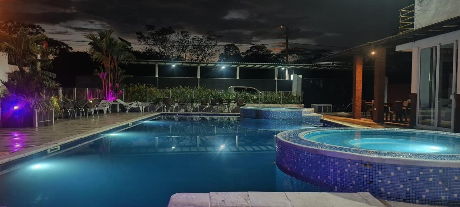 Hotel La Quinta Villavicencio Bagian luar foto